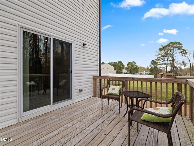 1237 Huffington Oak Drive, Willow Springs, NC 27592