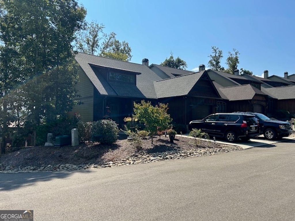 5 Upper Knoll Drive, Blue Ridge, GA 30513