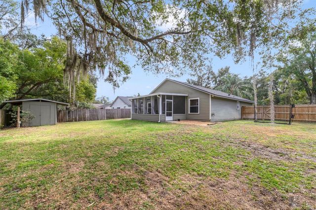 135 E 9TH STREET, Chuluota, FL 32766