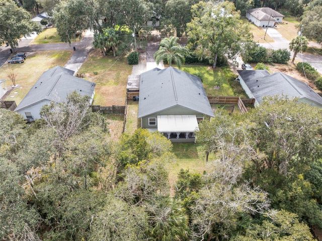 135 E 9TH STREET, Chuluota, FL 32766