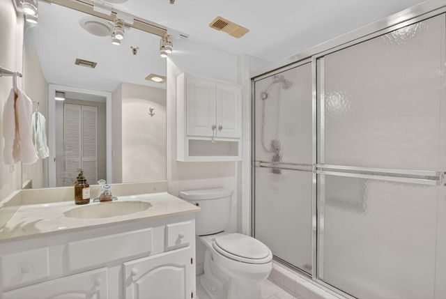 6805 Willow Wood Drive 5042, Boca Raton, FL 33434