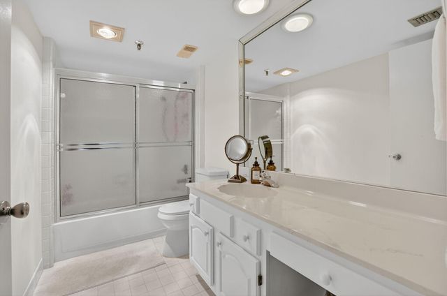 6805 Willow Wood Drive 5042, Boca Raton, FL 33434