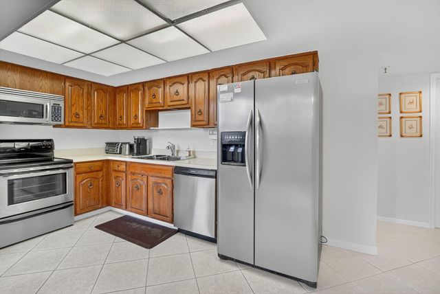 6805 Willow Wood Drive 5042, Boca Raton, FL 33434