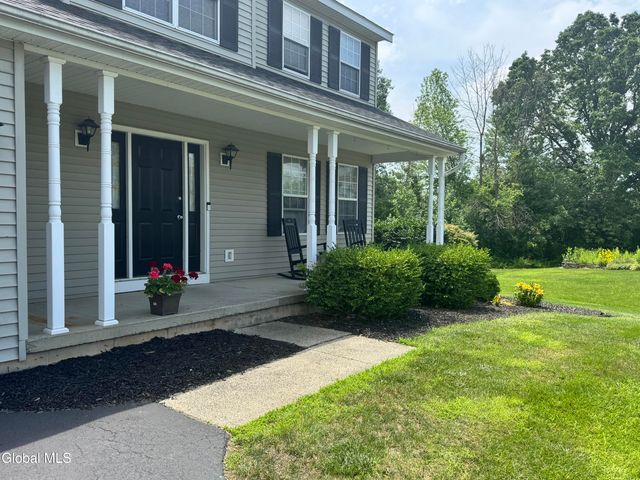 3 Buttercup Court, Waterford, NY 12188