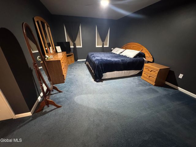 3 Buttercup Court, Waterford, NY 12188