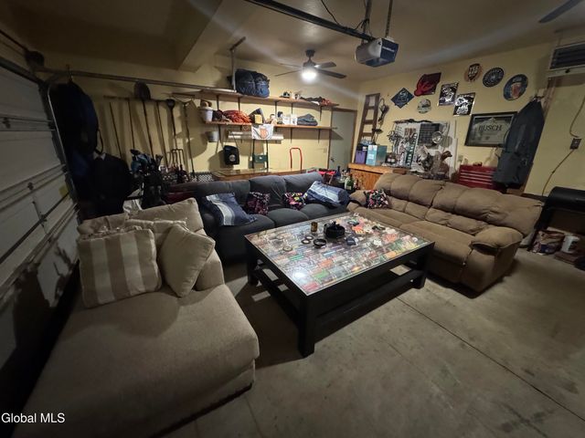 3 Buttercup Court, Waterford, NY 12188