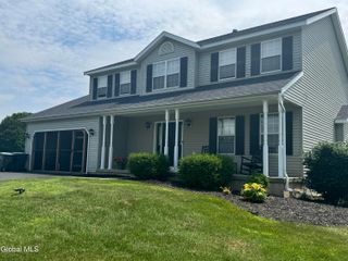3 Buttercup Court, Waterford, NY 12188