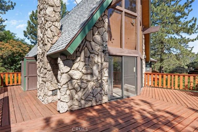 5438 Desert View, Wrightwood, CA 92397