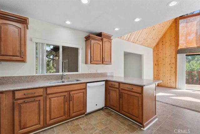 5438 Desert View, Wrightwood, CA 92397