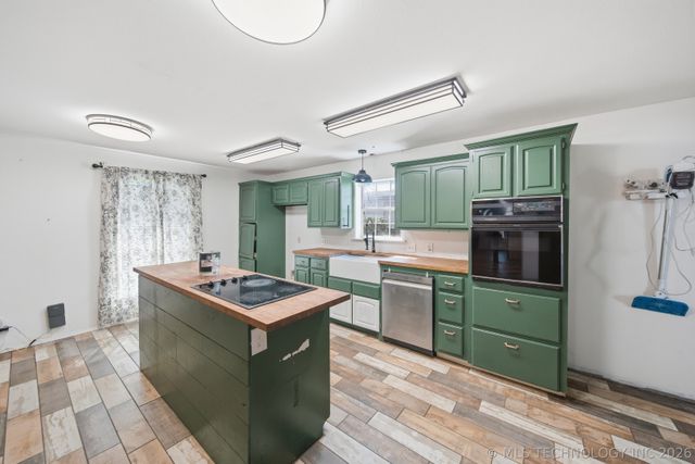 15601 S 4190 Road, Claremore, OK 74017