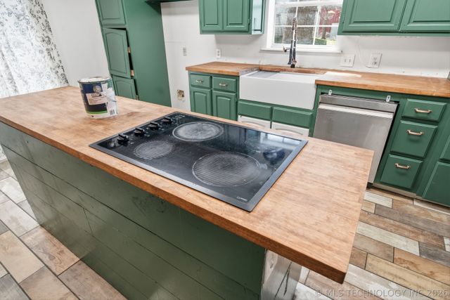 15601 S 4190 Road, Claremore, OK 74017