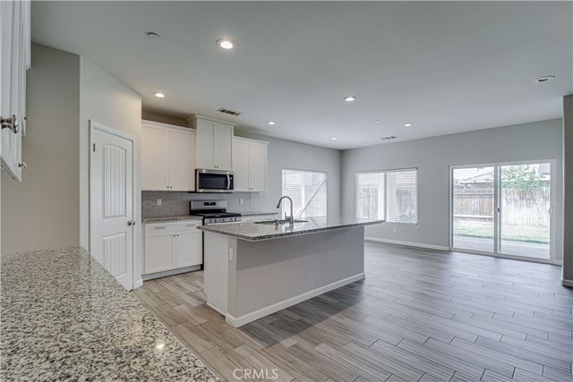 8400 Jean Anne Street, Bakersfield, CA 93314