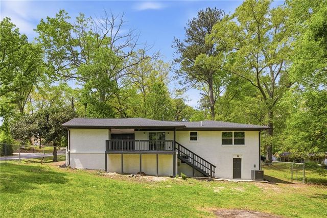 7170 Linda Drive, Lithia Springs, GA 30122