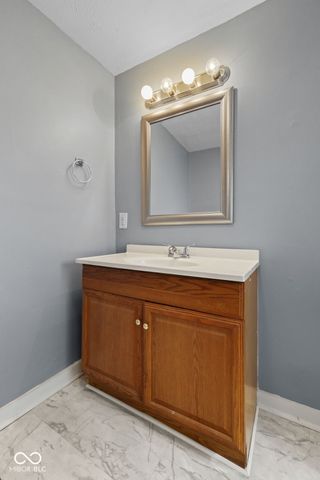 225 S 2nd Avenue, Beech Grove, IN 46107