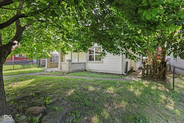 225 S 2nd Avenue, Beech Grove, IN 46107