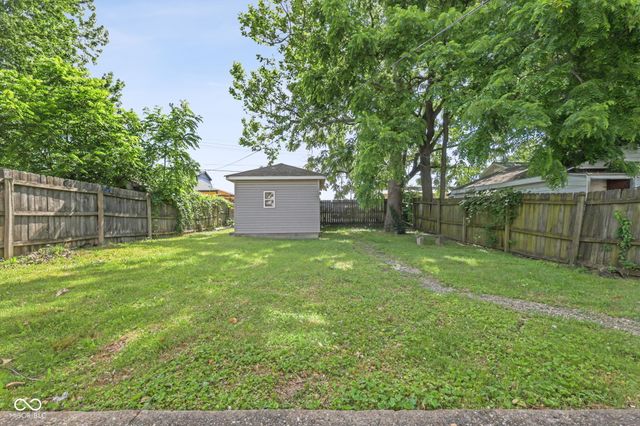 225 S 2nd Avenue, Beech Grove, IN 46107