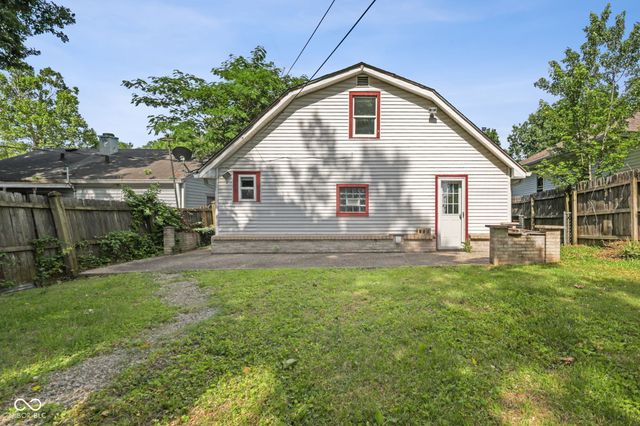 225 S 2nd Avenue, Beech Grove, IN 46107