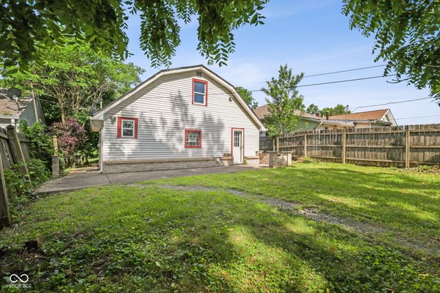225 S 2nd Avenue, Beech Grove, IN 46107