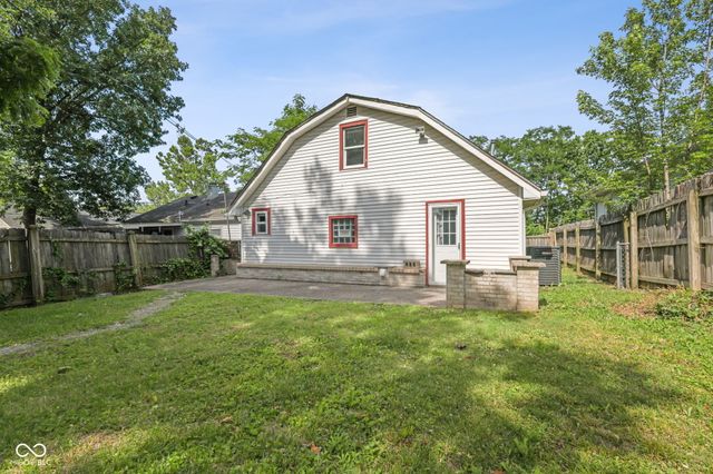 225 S 2nd Avenue, Beech Grove, IN 46107