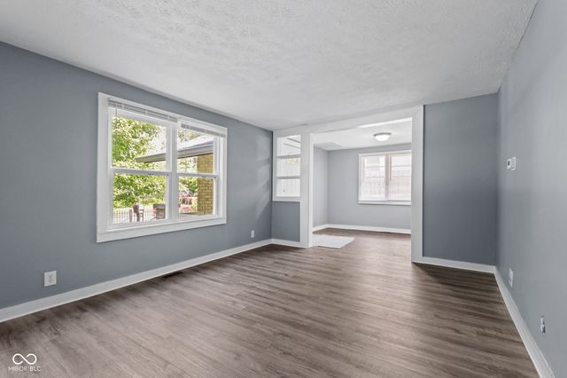 225 S 2nd Avenue, Beech Grove, IN 46107