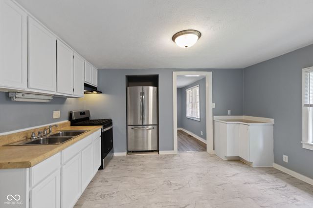 225 S 2nd Avenue, Beech Grove, IN 46107