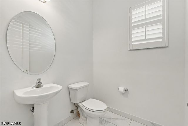 9201 Woodhurst DR, Naples, FL 34120