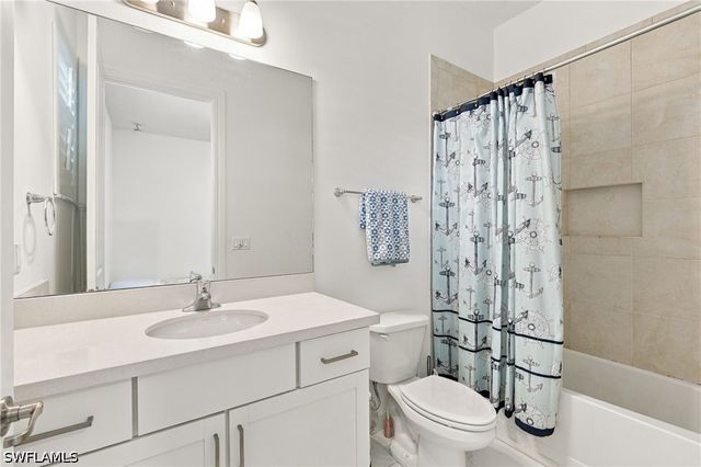 9201 Woodhurst DR, Naples, FL 34120