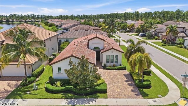 9201 Woodhurst DR, Naples, FL 34120