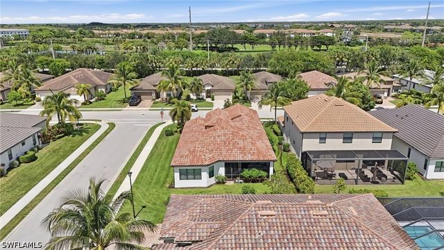 9201 Woodhurst DR, Naples, FL 34120