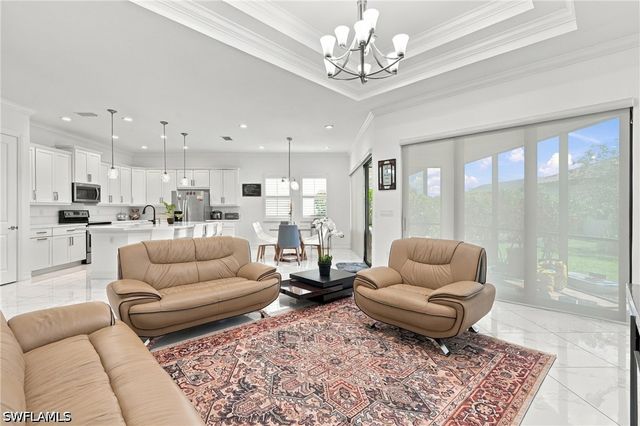 9201 Woodhurst DR, Naples, FL 34120