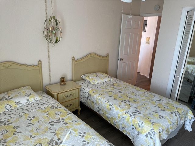4358 TAHITIAN GARDENS CIRCLE G, Holiday, FL 34691