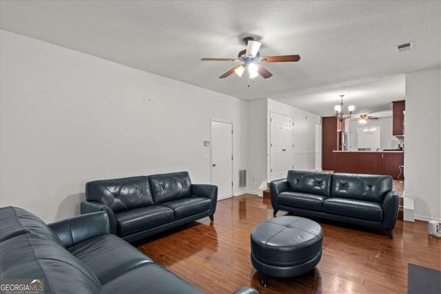 285 Cascade Rise Court SW, Atlanta, GA 30331