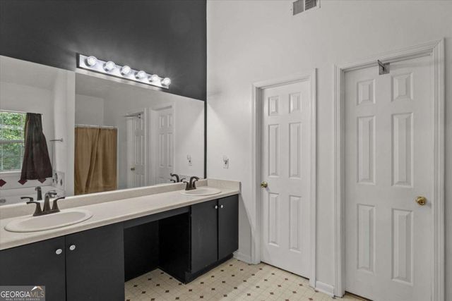 285 Cascade Rise Court SW, Atlanta, GA 30331