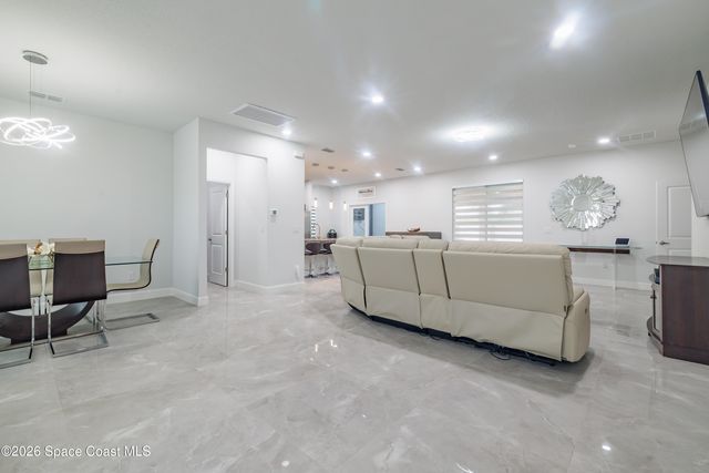 457 Tillman Avenue SW, Palm Bay, FL 32908