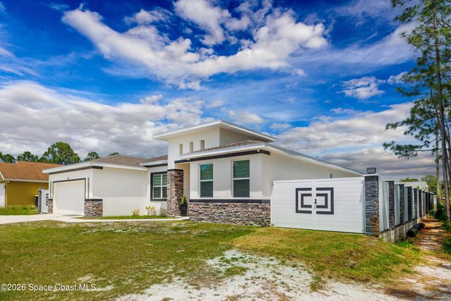 457 Tillman Avenue SW, Palm Bay, FL 32908