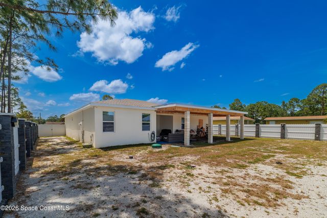 457 Tillman Avenue SW, Palm Bay, FL 32908