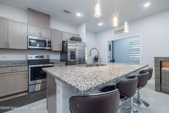457 Tillman Avenue SW, Palm Bay, FL 32908