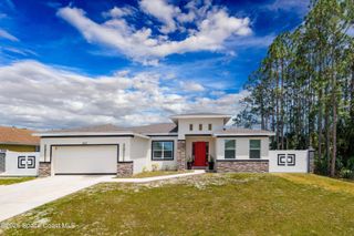457 Tillman Avenue SW, Palm Bay, FL 32908