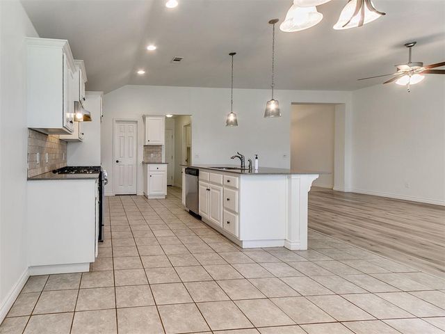 905 Ringwood Street, Norman, OK 73069