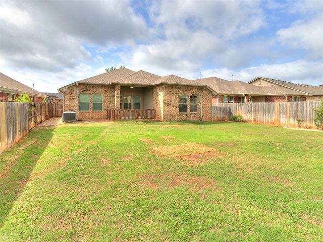 905 Ringwood Street, Norman, OK 73069