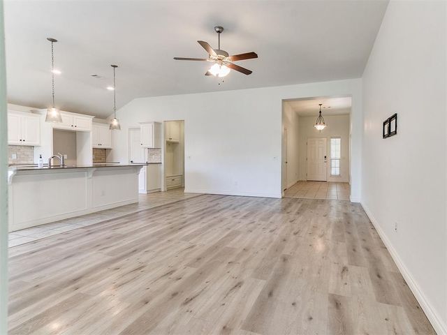 905 Ringwood Street, Norman, OK 73069