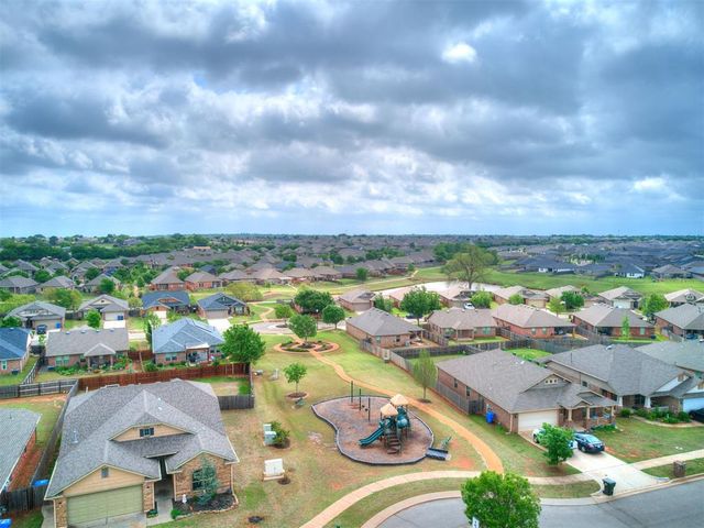 905 Ringwood Street, Norman, OK 73069