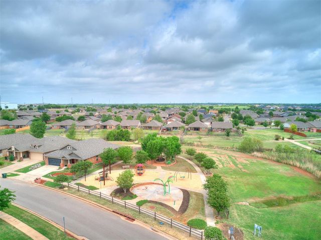 905 Ringwood Street, Norman, OK 73069