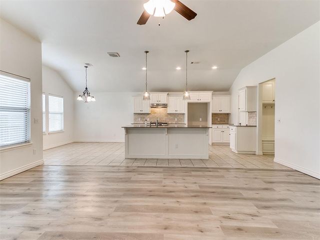 905 Ringwood Street, Norman, OK 73069