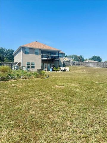 229 SE 141 st Road, Warrensburg, MO 64093