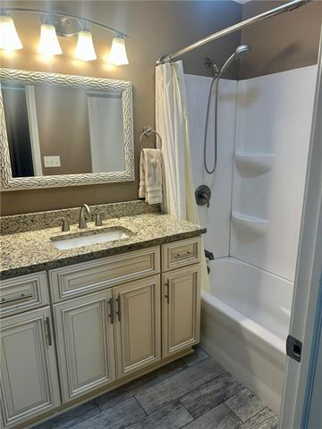 229 SE 141 st Road, Warrensburg, MO 64093