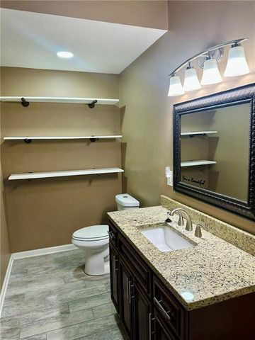 229 SE 141 st Road, Warrensburg, MO 64093