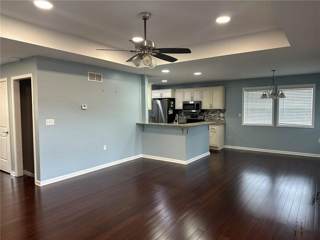 229 SE 141 st Road, Warrensburg, MO 64093