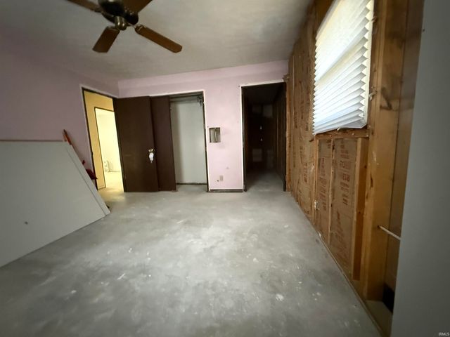 1418 W Clover Street, Jasper, IN 47546