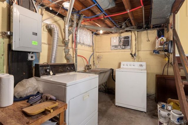 61 Rockne Road, Tonawanda, NY 14223